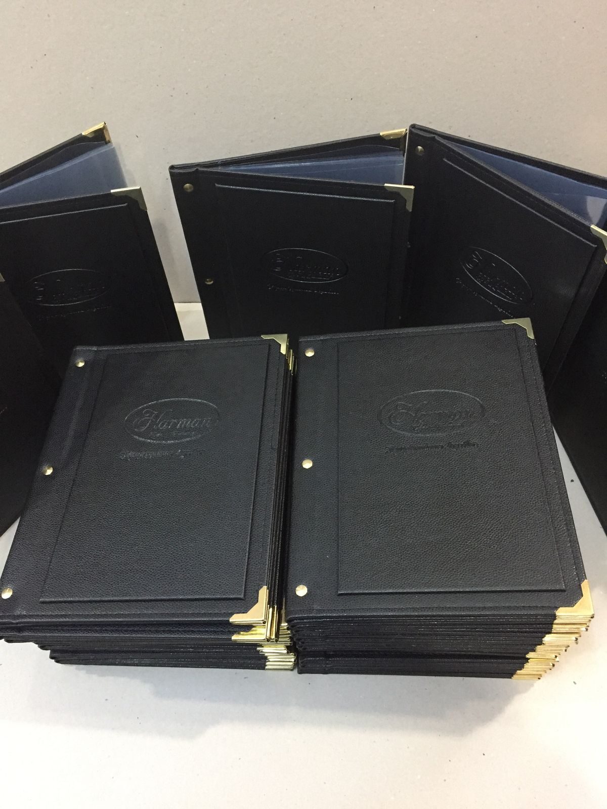MENU HOLDER