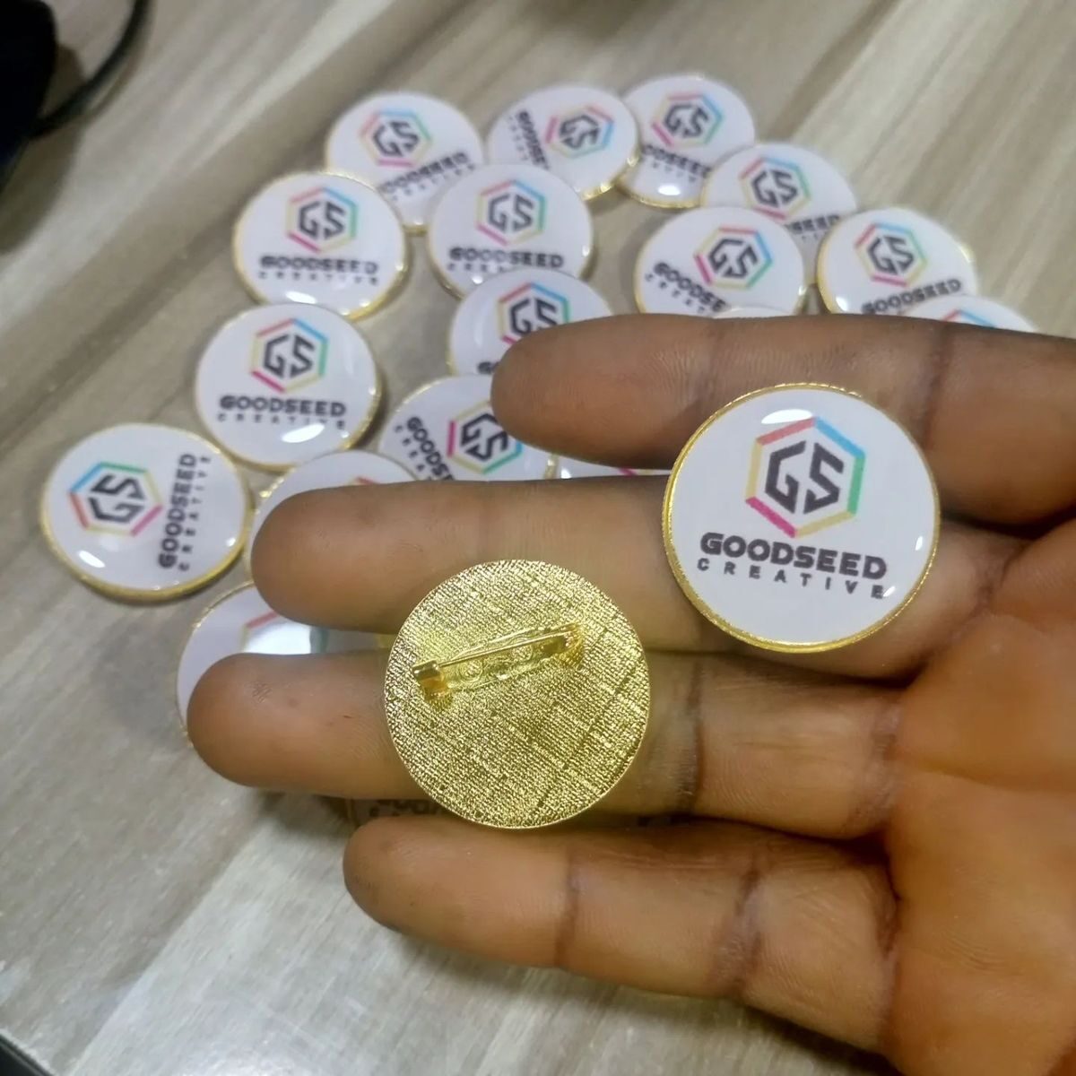 LABEL PIN